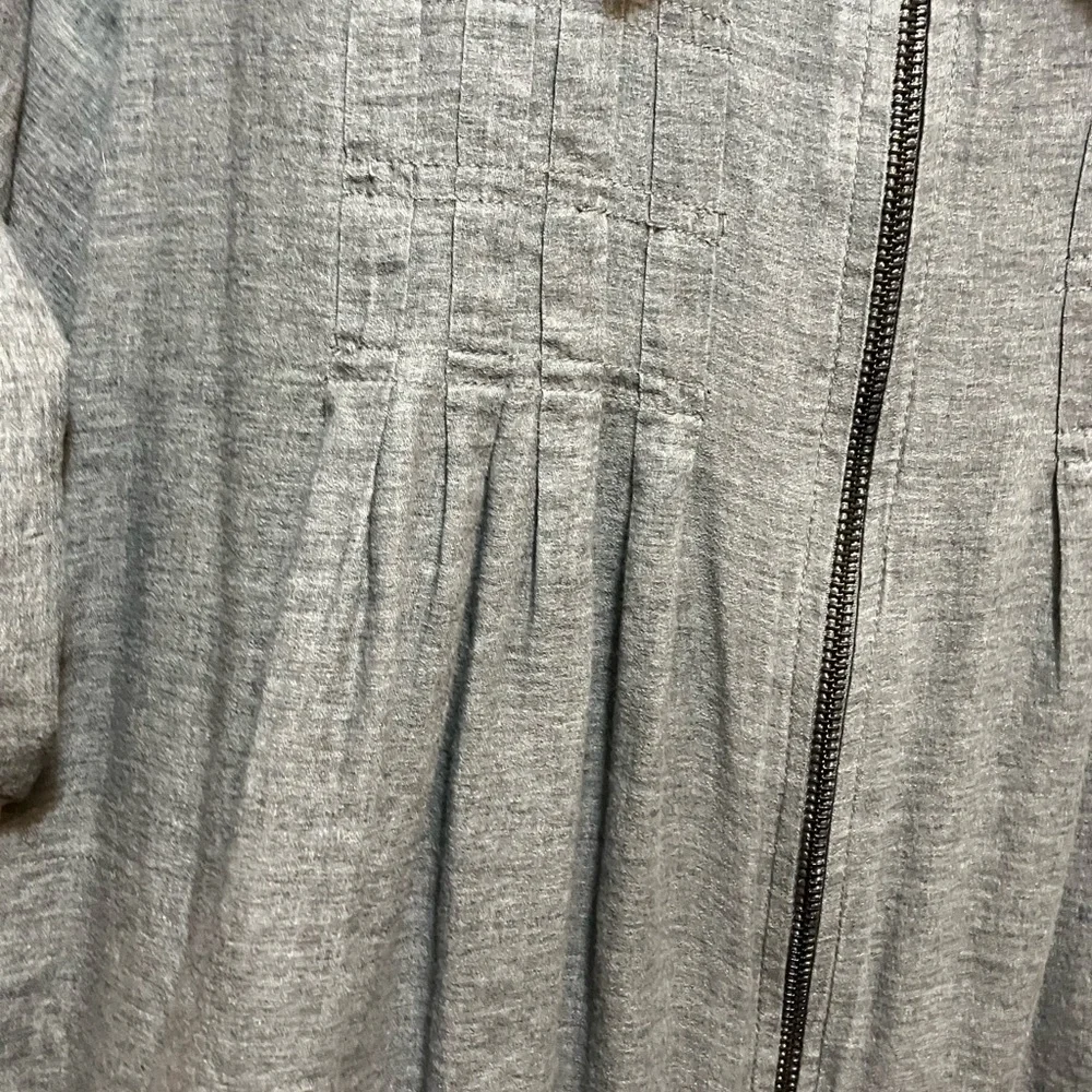 Love Stitch Charcoal Zip-Up Shirt size L - Picture 8 of 12